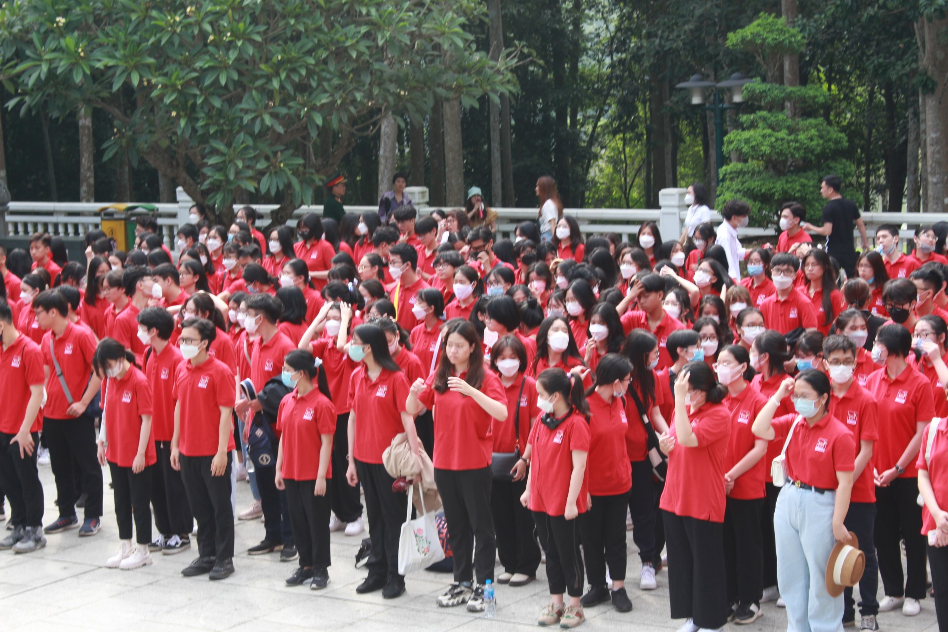 Lễ dâng hương tưởng niệm Chủ tịch Hồ Chí Minh kết hợp hoạt động tham quan dã ngoại năm học 2021 - 2022