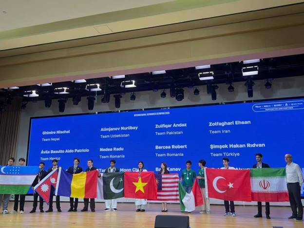 viet nam gianh 2 huy chuong ngay lan dau du olympic kinh te quoc te 2026 hinh anh 1